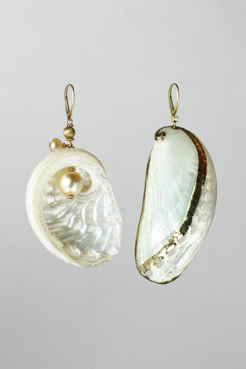 Mother-of-pearl, shell and gold pleated silver