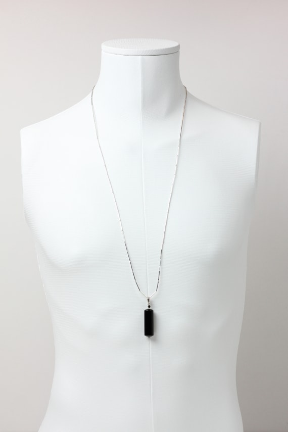 Onyx pendant necklace